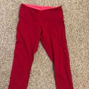 lulu lemon cropped leggings red SIZE 6